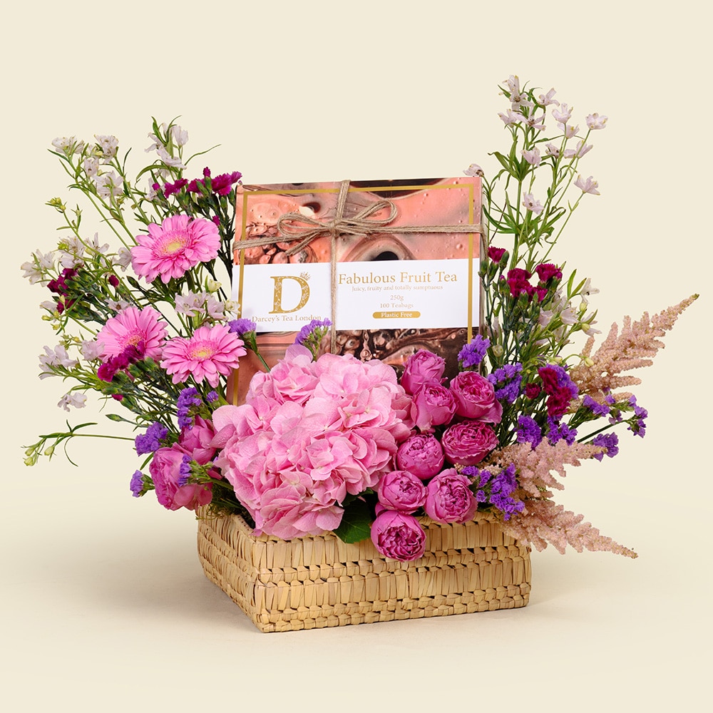 Berry Bloom Tea Basket – Hydrangea, Spray Roses & Darcey’s Fabulous Fruit Tea